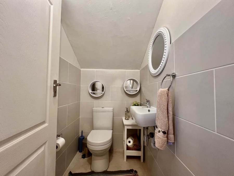 3 Bedroom Property for Sale in Bluewater Bay Western Cape